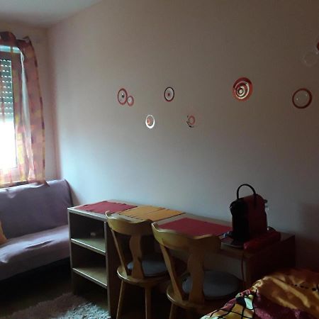 Gaestezimmer Herzogenrath Apartment Екстериор снимка